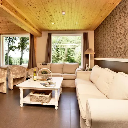 Cozy With Sauna Domek alpejski *