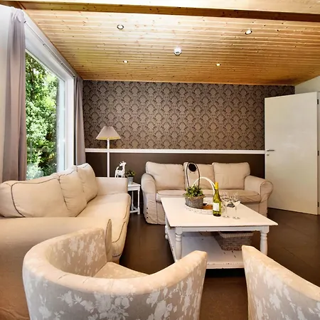 Spacious Family In Soy *