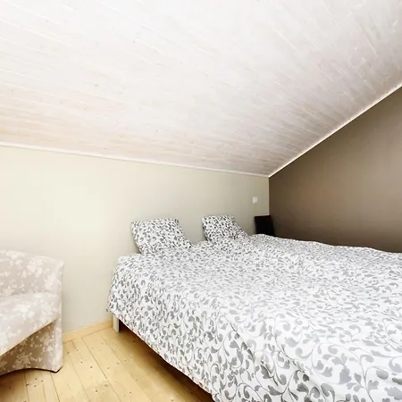 Spacious Family In Soy 샬레